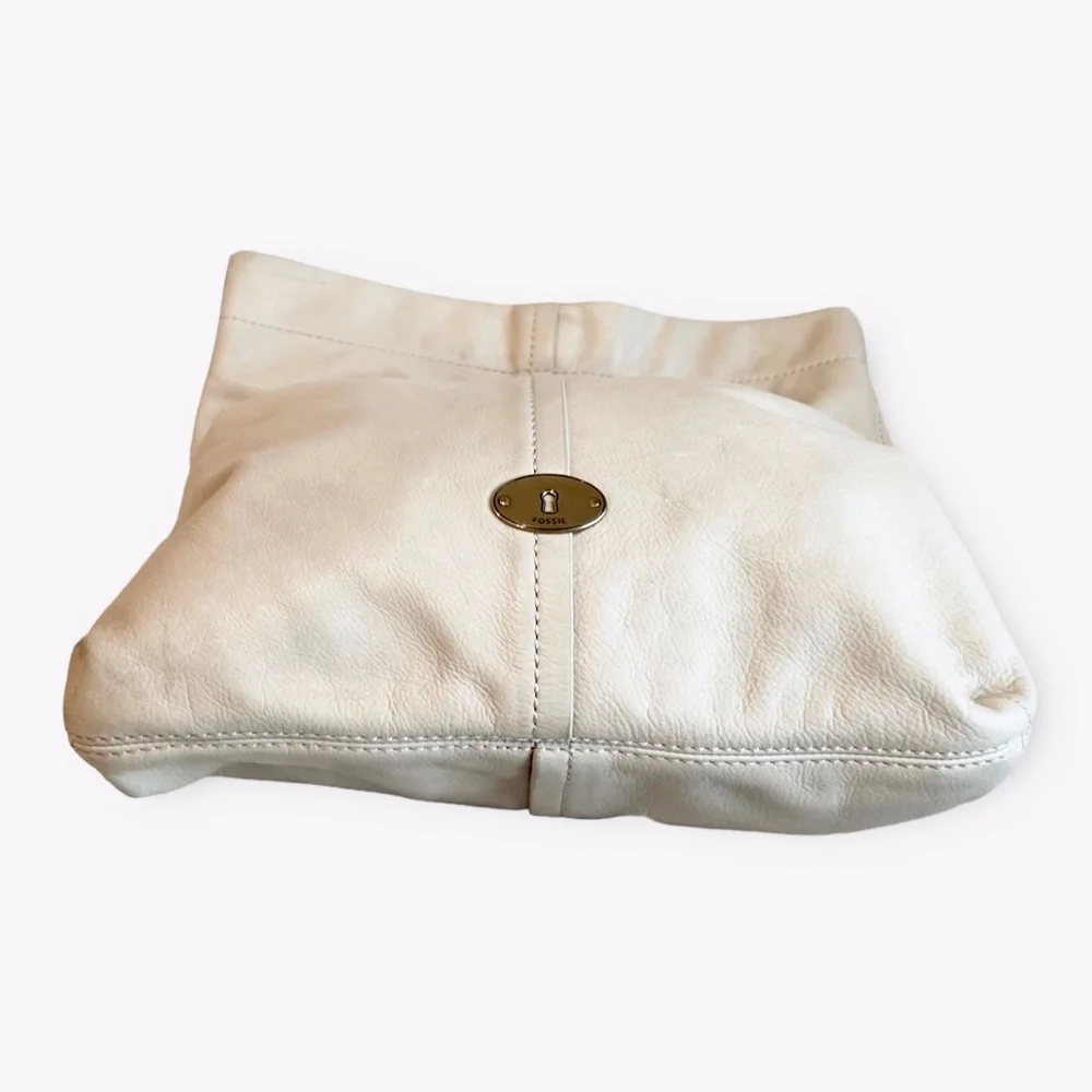 Fossil Quinn Ivory Pebbled Leather Foldover Hobo Bag
